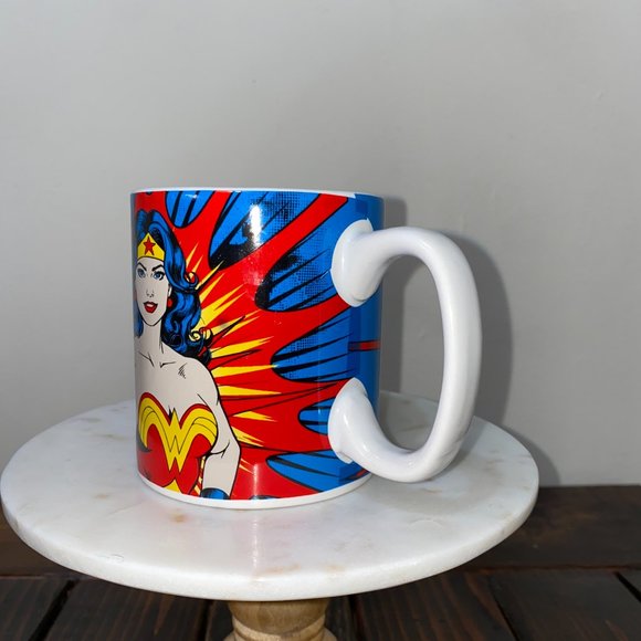 Superman and Wonder Women Mug - Picture 14 of 15